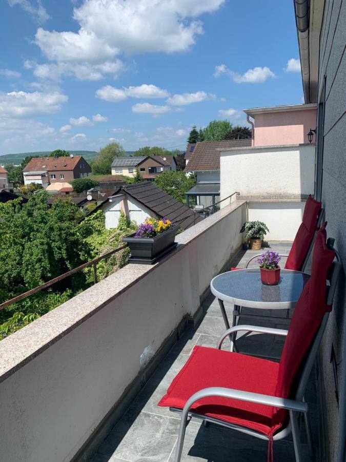 Moderne Ferienwohnung Mit Balkon Im Schoenen Saarland Dillingen Extérieur photo
